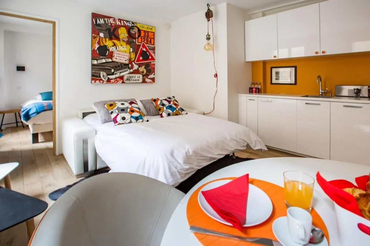 Luminous 1 Bedroom Apartment A Madeleine Paris France